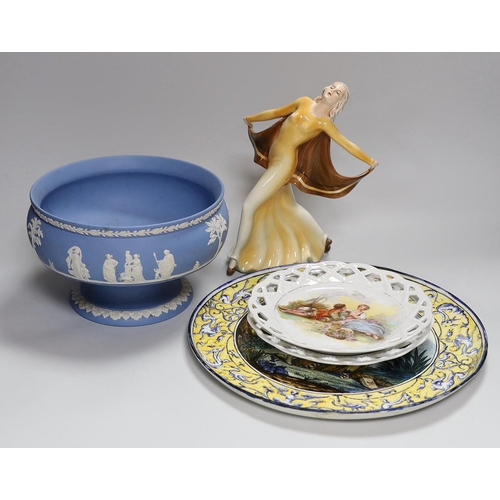 313 - A Gien faience dish, Wedgwood jasper fruit bowl, an Art Deco Katzhutte figure and a pair of basketwe... 