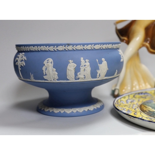 313 - A Gien faience dish, Wedgwood jasper fruit bowl, an Art Deco Katzhutte figure and a pair of basketwe... 