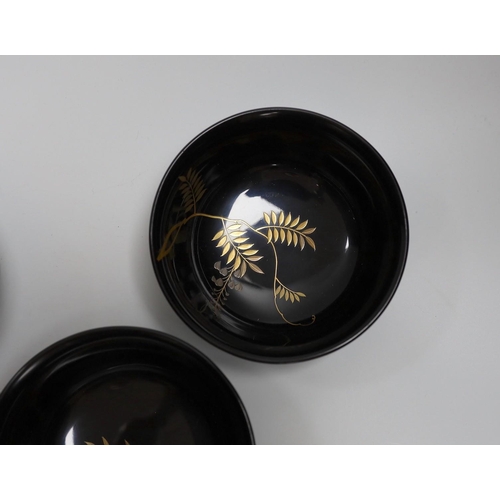 413 - A boxed set of six Japanese lacquer bowls, 1933