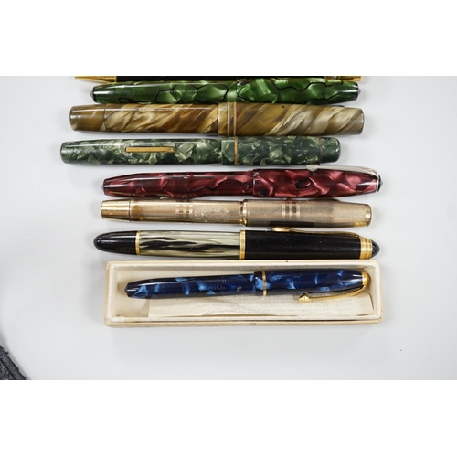 445 - Assorted fountain pens including Conway Stewart and Cartier ballpoint pen