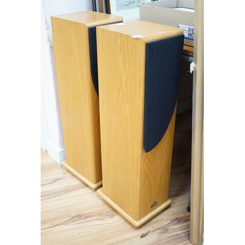 479 - A pair of Castle Severn oak cased speakers