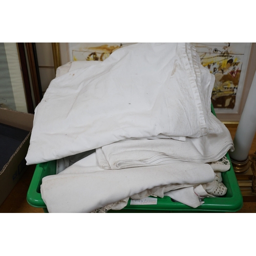 481 - A quantity of linen sheets