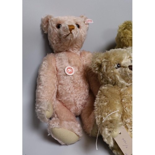 496 - Two Steiff Teddy bears including Teddy Rose, and a Humble Crumble Teddy bear, Archie