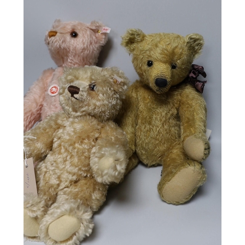 496 - Two Steiff Teddy bears including Teddy Rose, and a Humble Crumble Teddy bear, Archie