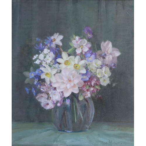 605 - Nora Helen Cullen (20th C.), two oils on canvas, Still lifes of flowers in vases, signed, 35 x 30cm ... 