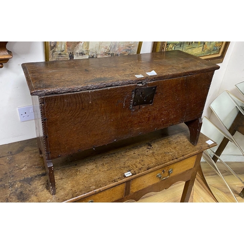 1117 - A small 18th century oak six plank coffer, length 87cm, depth 32cm, height 49cm