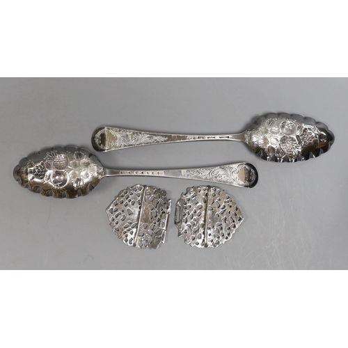 1827 - A pair of George III silver Hanovarian pattern 'berry' spoons, Jacob Marsh?, London, 1768, 20.5cm, t... 