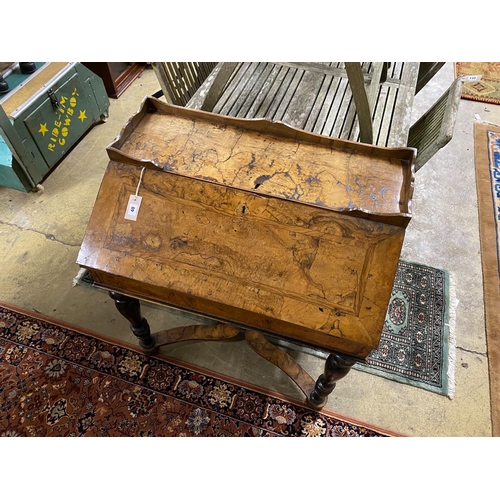 40 - An 18th century Dutch figured walnut bureau with 'X' stretcher, width 84cm, depth 53cm, height 100cm... 