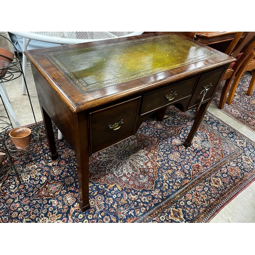 1061 - A George III mahogany kneehole writing table, width 97cm, depth 49cm, height 74cm