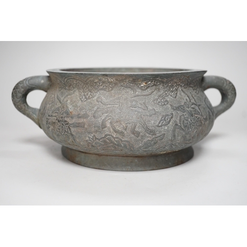 1254 - A large late 19th/early 20th century Chinese bronze censer, gui, Xuande mark, together with four Chi... 