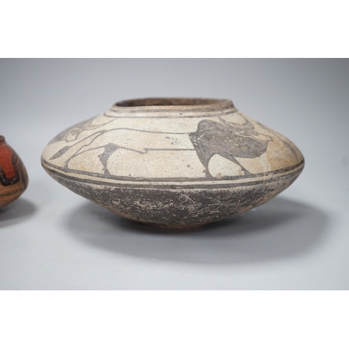 1332 - Two Pre-Columbian pigment painted bowls. Tallest 11cm