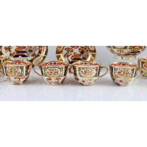 102 - A Spode part tea service painted in Imari style with pattern 1956, c.1820, comprising a teapot cover... 