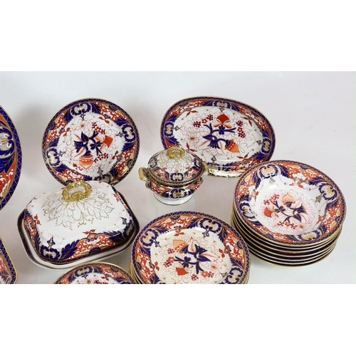 103 - An extensive Chamberlains Worcester Imari pattern dinner service, c.1815-20, comprising 32 dinner pl... 