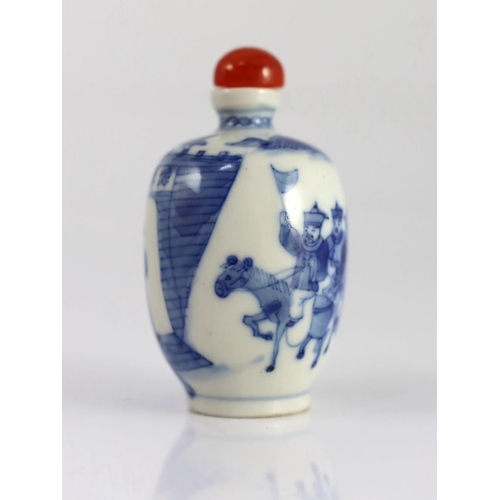 187 - A Chinese blue and white snuff bottle, Yongzheng mark, 1850-1900, painted with dignitaries on horseb... 