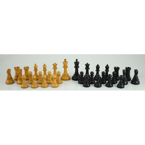 31 - A Jaques & Son Staunton pattern ebony and boxwood chess set, in original box, Kings 9.5cm