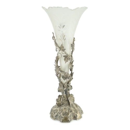 439 - A late Victorian silver centrepiece, with frosted glass trumpet shaped insert, by Cornelius Joshua V... 