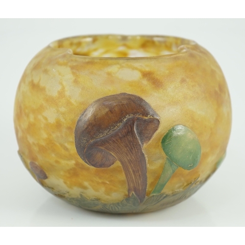 69 - A Daum Les champignons cameo glass bowl, mottled glass body, acid-etched, in cameo relief with m... 