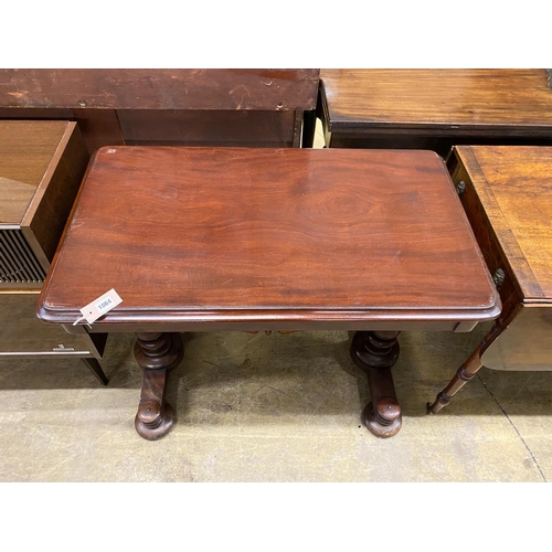 1064 - A Victorian rectangular mahogany centre table, length 91cm, depth 53cm, height 72cm