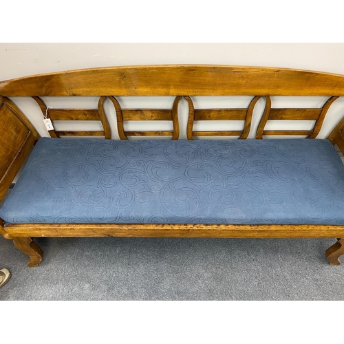 1219 - A 19th century Italian walnut settle, length 206cm, width 58cm, height 92cm