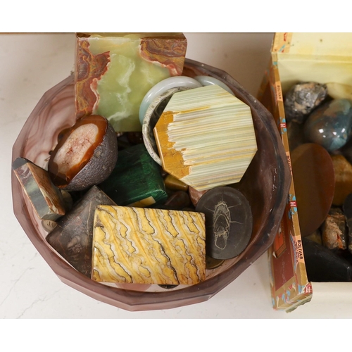 1404 - A collection of mineral and hardstone specimens and gem stones contained in a cigar box and a Davids... 