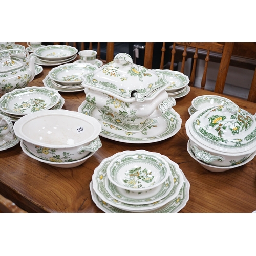 1531 - A complete Masons Ironstone Manchu pattern dinner service (settings for twelve persons), comprising ... 