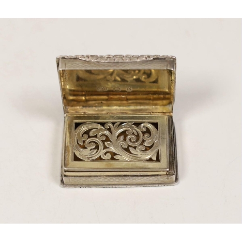 1819 - A late Victorian engine turned silver rectangular vinaigrette, George Unite, Birmingham, 1898, 41mm.... 