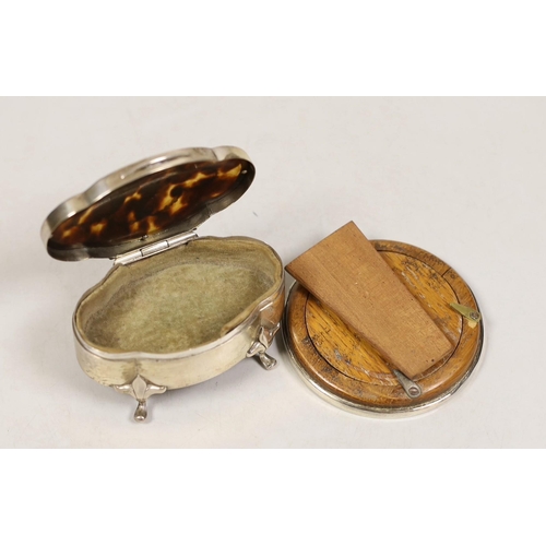 1835 - A small George V silver and piqué mounted trinket box, Chester, 1912, 79mm and a small circular silv... 