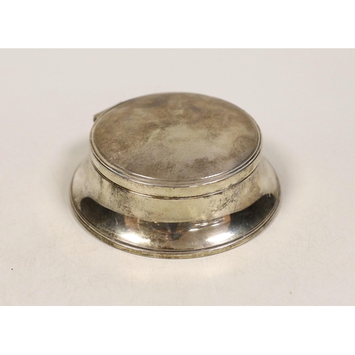 1843 - A 1950's part engine turned silver mounted circular jewellery casket, base diameter 12.8cm.