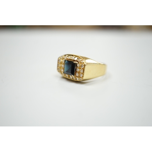 1896 - A modern 750 yellow metal, single stone sapphire and pave set diamond dress ring, size O, gross weig... 