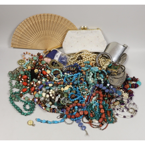 1932 - A quantity of assorted costume jewellery, including white metal and moonstone bracelet and other ite... 