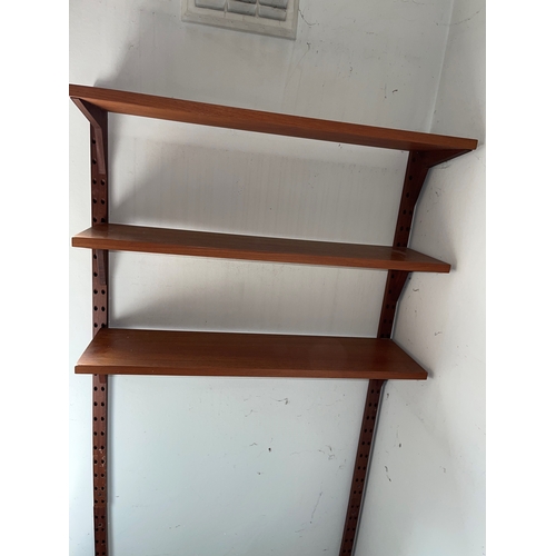 1181 - A mid century teak Poul Cadovius teak 'Lado' wall shelving system