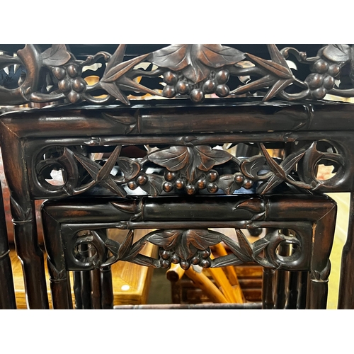 22 - A quartetto of Chinese hongmu tea tables, width 50cm, depth 36cm, height 71cm