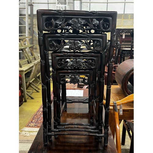 22 - A quartetto of Chinese hongmu tea tables, width 50cm, depth 36cm, height 71cm