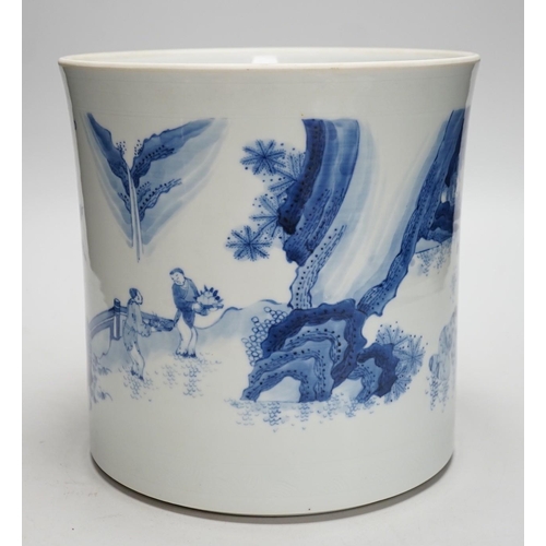 290 - A large Chinese blue and white brushpot, 20.5 cms high