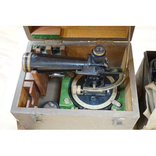 305 - A WW2 range-finder, 33cms wide x 33cms high, together with a morse code short range daylight signall... 