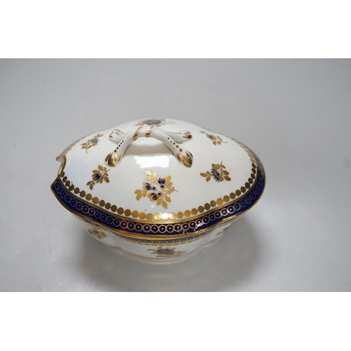 341 - An 18th century Caughley tureen cover and stand with blue and gilt decoration, stand mis-fired to bo... 