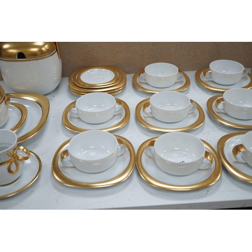 547 - A Rosenthal Concept 2 dinner service 'Suomi'