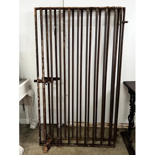 1020 - A pair of wrought iron garden gates, each gate width 93cm, height 160cm