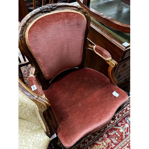 1041 - A late 19th century French upholstered oak fauteuil, width 68cm, depth 50cm, height 91cm