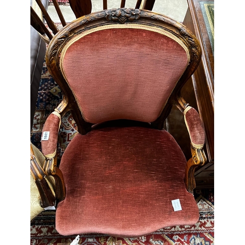 1041 - A late 19th century French upholstered oak fauteuil, width 68cm, depth 50cm, height 91cm