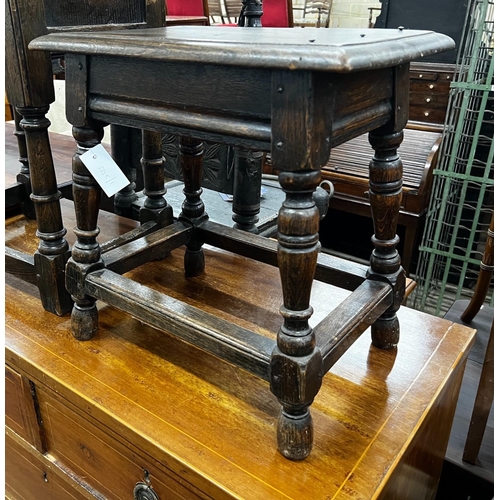 1085 - A 17th century style rectangular oak joint stool, length 45cm, depth 29cm, height 46cm