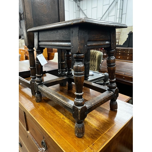 1085 - A 17th century style rectangular oak joint stool, length 45cm, depth 29cm, height 46cm