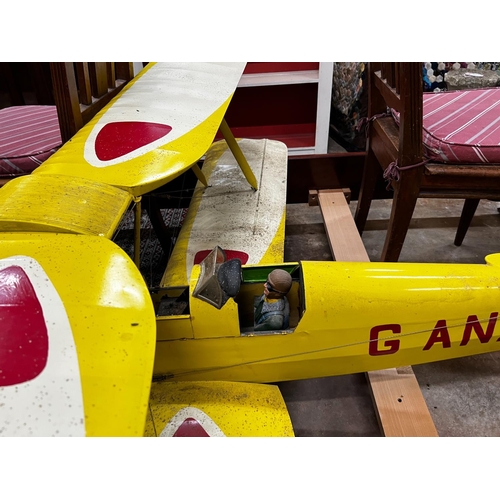 1096 - A De Havilland Tiger Moth Reg:- G-ANZU model aeroplane, width 183cm, length 150cm