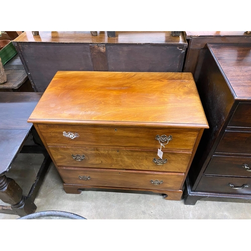 1117 - A George III style mahogany three drawer chest, width 92cm, depth 48cm, height 85cm