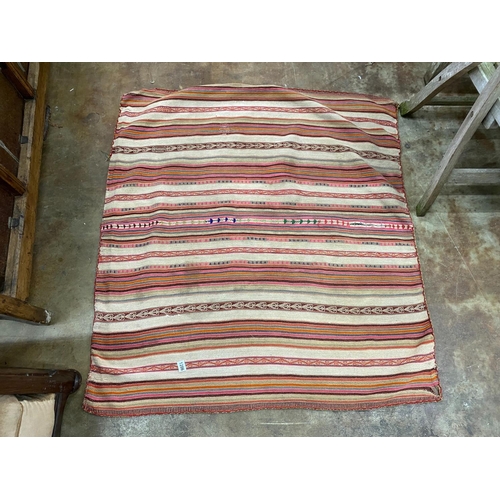 1206 - A flatweave Kilim rug, woven with a geometric design 120cm x 106cm