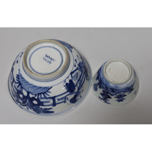 270 - A Chinese Kangxi blue and white tea bowl and saucer, and a blue and white bowl, largest 13cm diamete... 