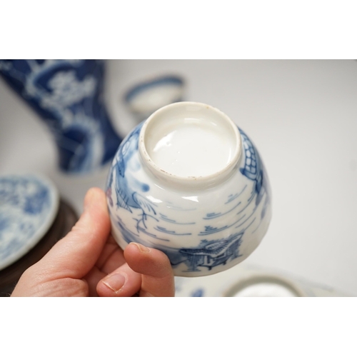 276 - A group of 19th century and later Chinese blue and white porcelain, tallest 31cm