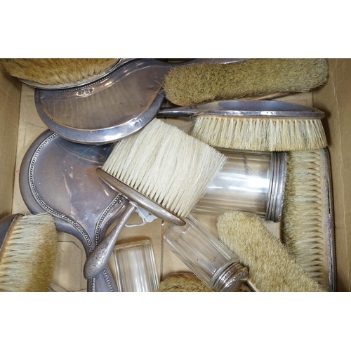 322 - A quantity of assorted silver mounted hand mirrors, brushes and toilet jars, various dates and maker... 