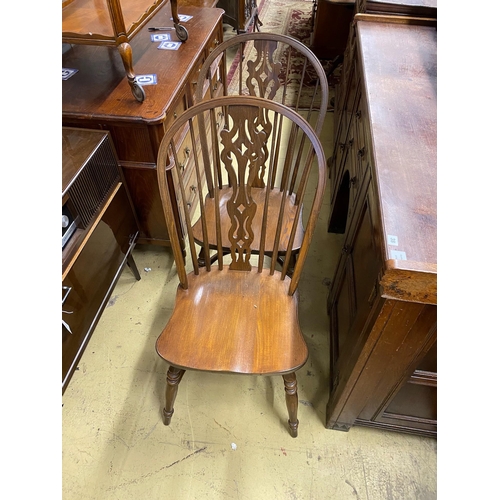 40 - Five reproduction Windsor elm and beech dining chairs, one with arms