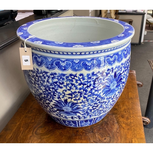 1005 - A 20th century Chinese blue and white jardiniere, diameter 42cm, height 38cm